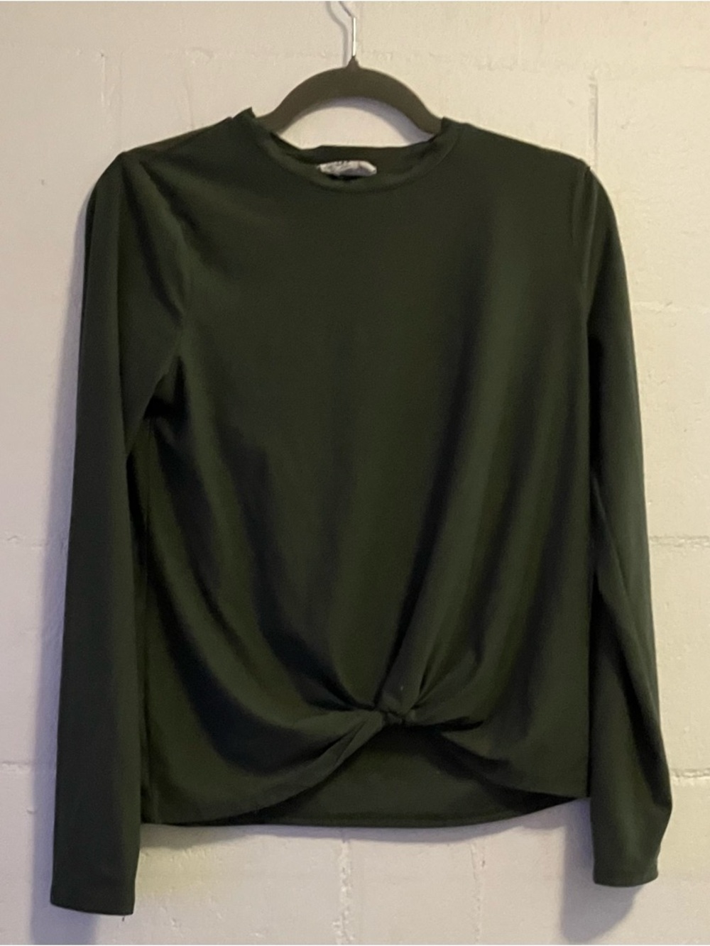 Olive & Oak Women's Long Sleeve Twist-Knot Top - Olive